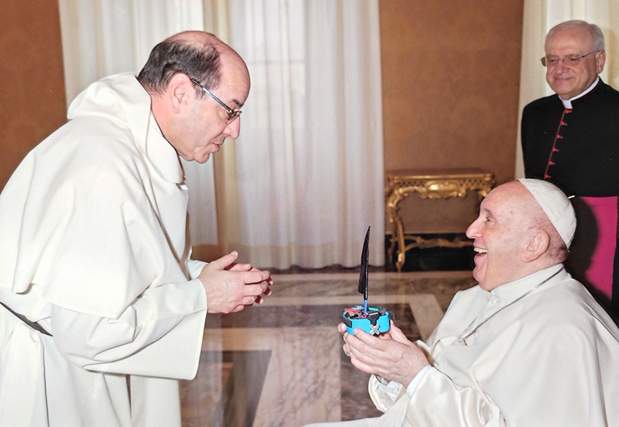 El P. Florencio Roselló con el Santo Padre