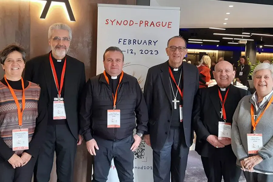 Representantes de la Conferencia Episcopal Española en la Asamblea continental del Sínodo