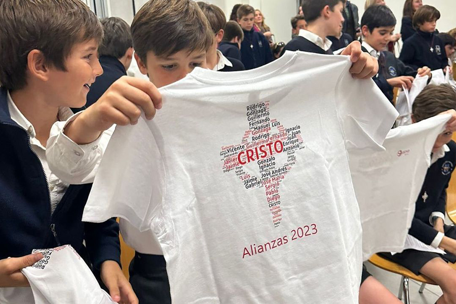 Alianza del ECYD Sevilla club faro la propuesta de Regnum Christi para los adolescentes