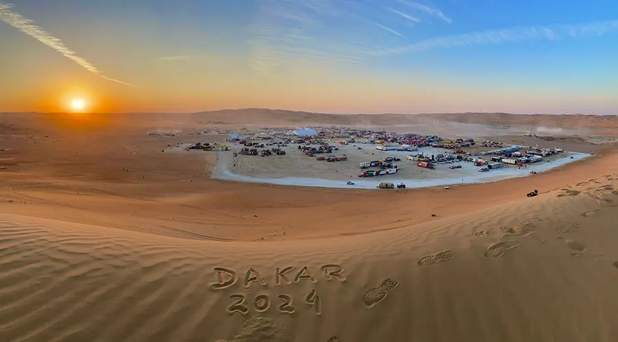 Panorámica del campamento del Rally Dakar