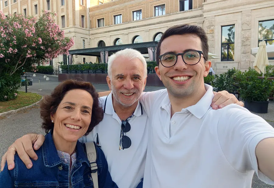 El H. Javier Villar con sus padres
