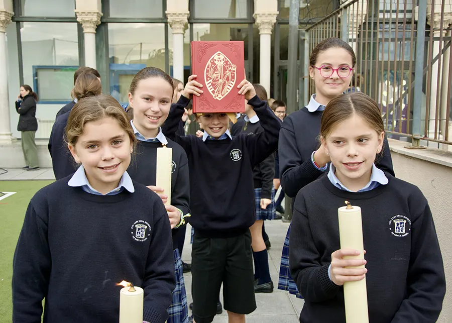 Celebración de Santa Isabel en el colegio Real monasterio de Santa Isabel Barcelona Regnum Christi