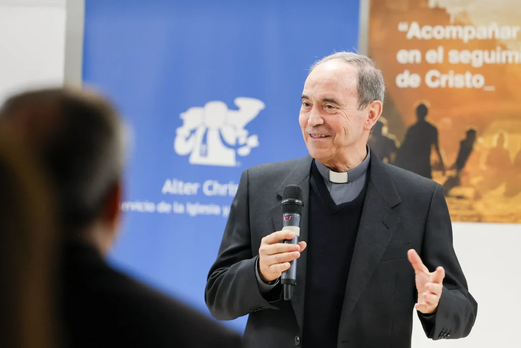 Don Alfonso Crespo Hidalgo Galardón Alter Christus de atención al Clero