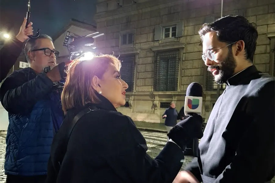 Los legionarios de Cristo en los medios de comunicación en la plaza de san Pedro