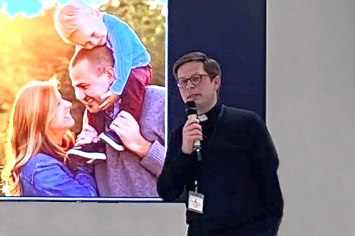 P. Nikolaus en el retiro de sanación organizado por el Regnum Christi de Madrid